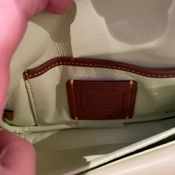 SOLD Coach pillow tabby mini - lime green - Picture 6 of 9